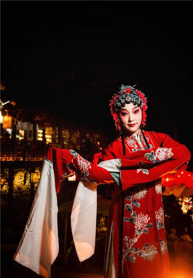 粉墨登场，生肖之谜的深度解析与最佳解释落实