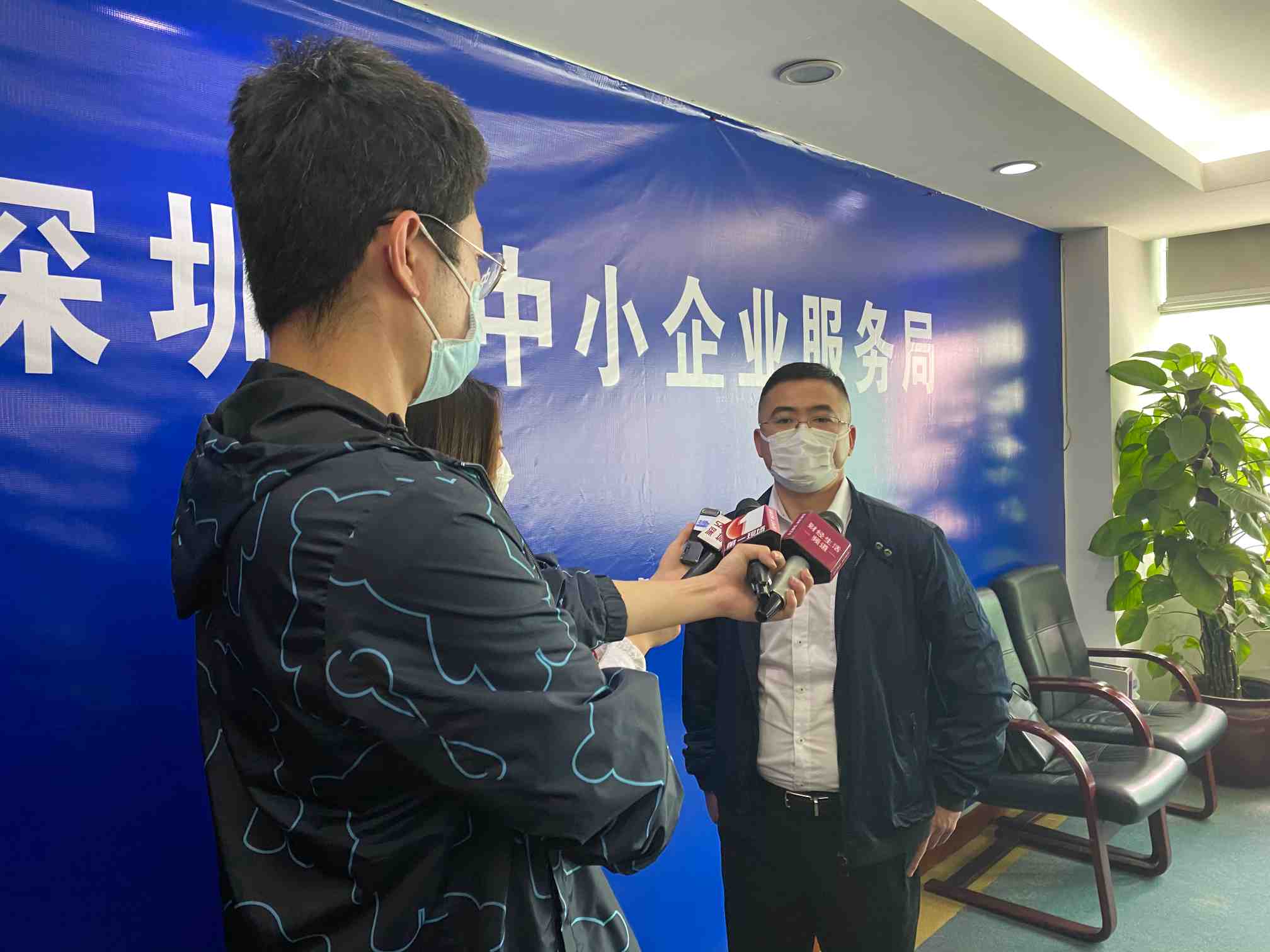 救命稻草与生肖之谜，惠泽解释的深度落实