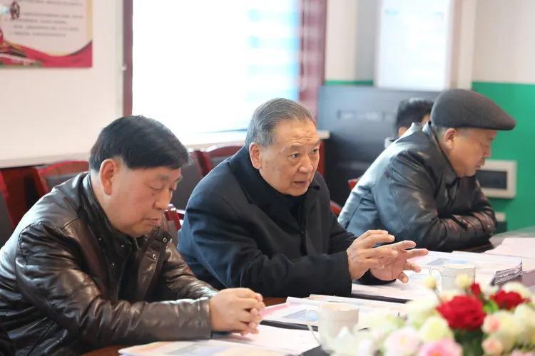 乱人耳目最佳猜一肖、时代解释落实