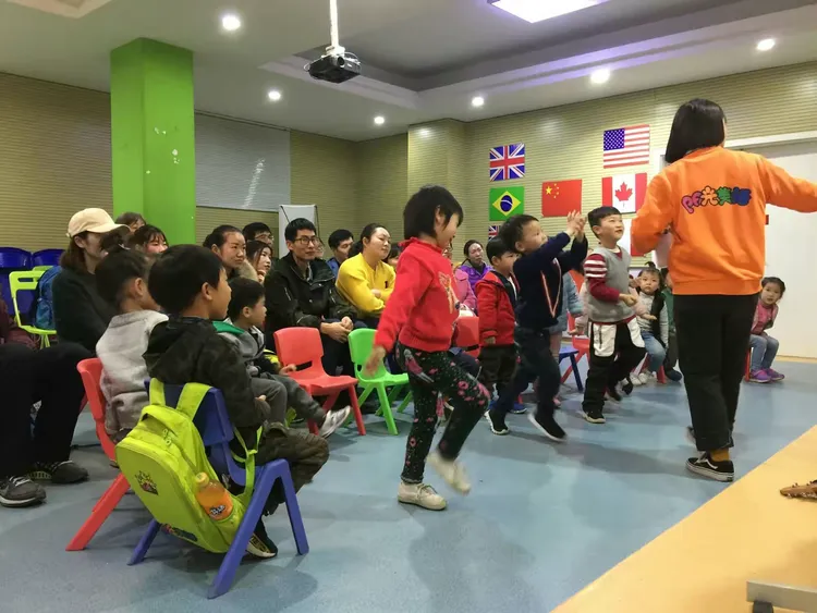 寓教于乐，从遮风挡雨的动物中学习作答与落实