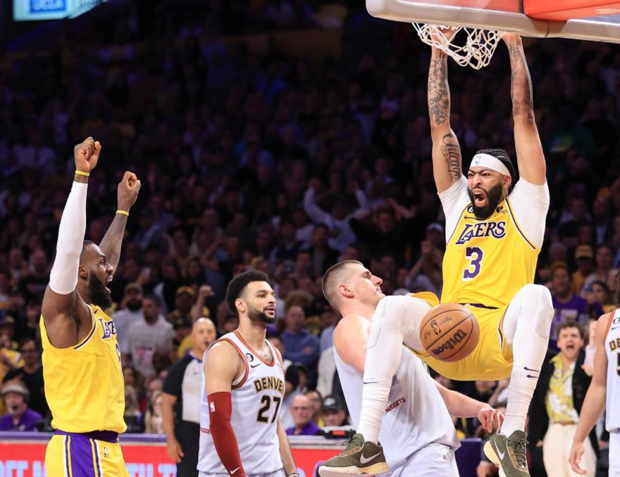 弄文轻武，历史与现实的深刻反思