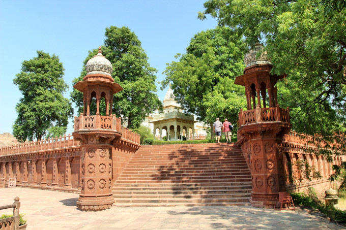 一砖一木筑高台，生肖之谜的全面解析