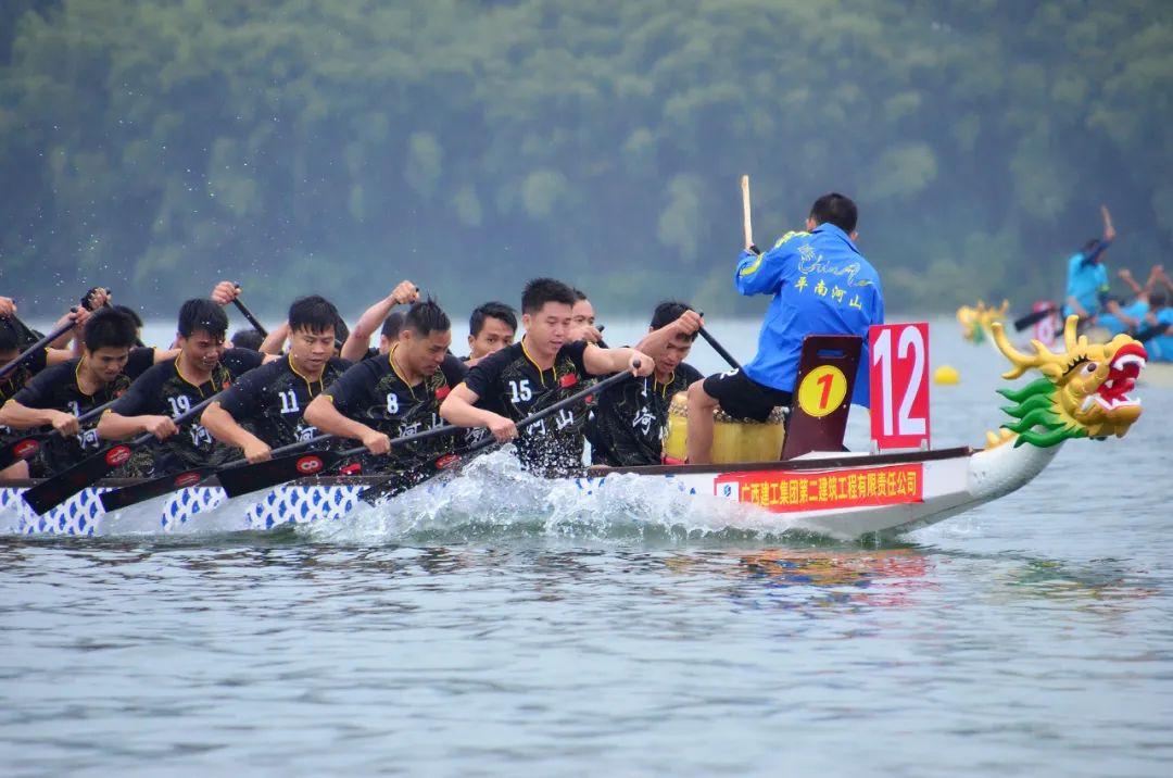 独特视角下的花好月圆,诗意生活的现代诠释 独特视角下的花好月圆,诗意生活的现代诠释