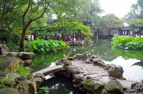 夜半钟声到，生肖揭晓时，精准解析三更半夜的生肖之谜