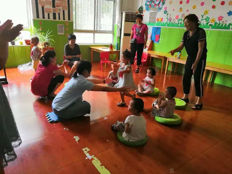 寓教于乐，从遮风挡雨的动物中学习作答与落实