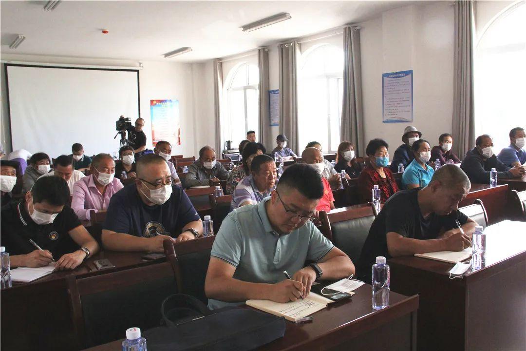 山穷水尽打一个生肖，友爱作答，落实解释