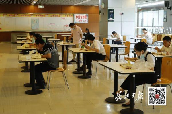 首当其冲在前面代表什么生肖、选择解释落实