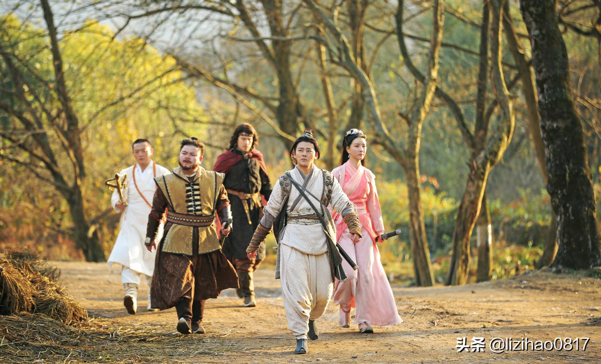 雪高三尺云上天，揭秘生肖之谜