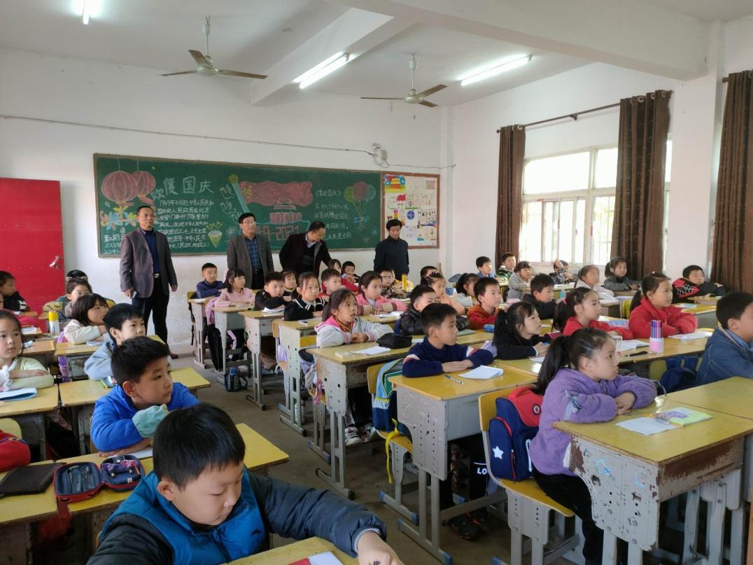 揭秘花好月圆背后的生肖奥秘，正确解释与文化落实